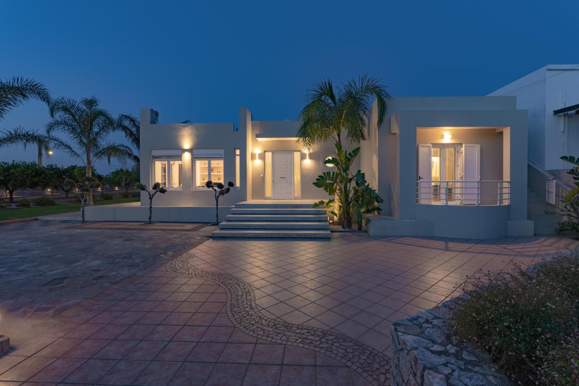 Villa Periklis Adelianos Kampos Exterior photo